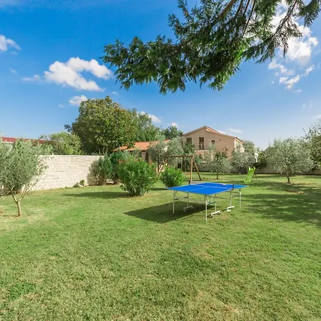 Mario Private Pool & Large Outdoor Area فيلة Cabrunici