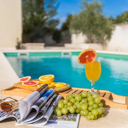 Mario Private Pool & Large Outdoor Area Villa Cabrunici