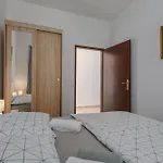Mario Private Pool & Large Outdoor Area * Cabrunici